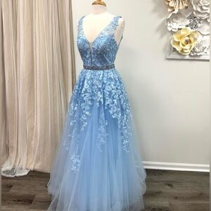 Chic Light Blue Floral Lace puffy Prom Dress